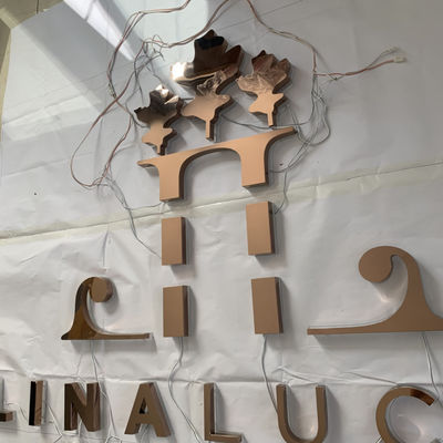 OEM verlichtte Aangestoken de Tekens Backlit Spiegel Pools van de Kanaalbrief