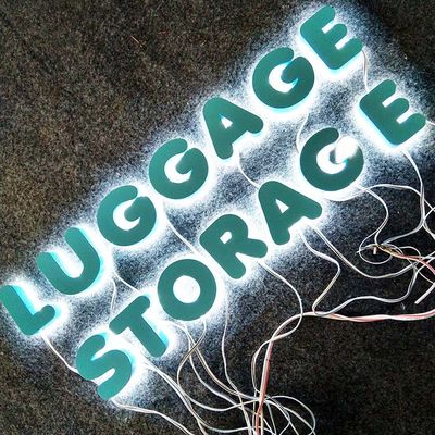 3D Brieven van het de Verfmetaal van de Vormkleur met Lichten Openlucht Reclame