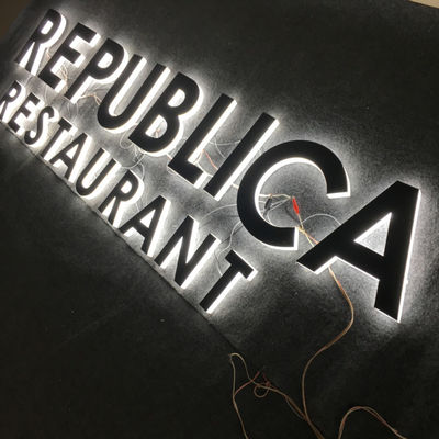 OEM ODM Plastic de Opslag van het Alfabet Acryl Verlichte Teken voor Reclame