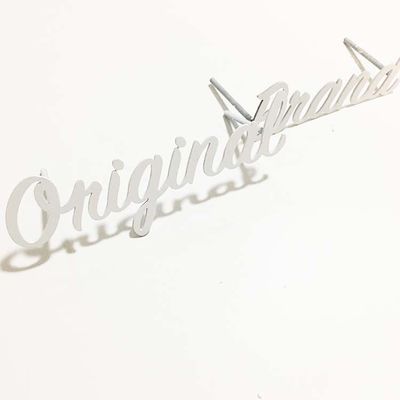 Vlakke van de het Metaalbrief Teken Geborstelde SS304 van de Besnoeiings Witte Verf Signage van de het Kanaalbrief