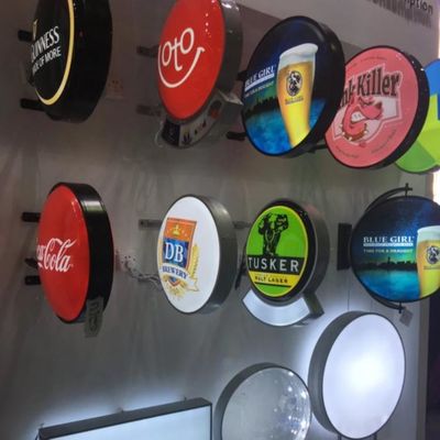 Openlucht12v-LEIDEN de Raad van het Bedrijfsrestaurantteken het Zwarte Tweezijdig Schilderen