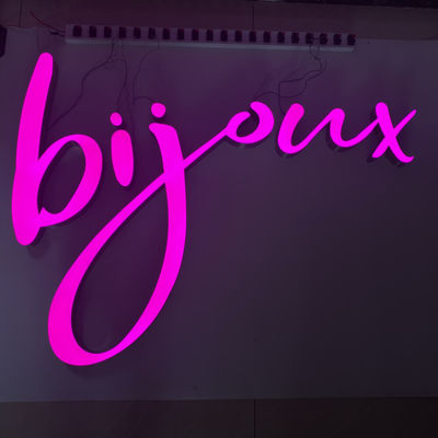 ODM die de Cursieve van het het Tekenmetaal van de Brieven 3d Brief Raad bouwen van Illumianted Acryl